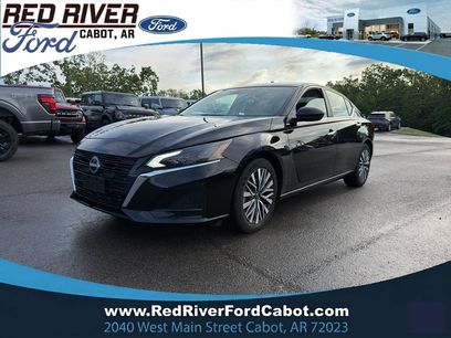 Used 2025 Nissan Altima 2.5 SV