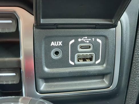 New 2025 Jeep Gladiator Sport image 19