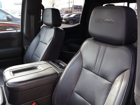 Used 2021 Chevrolet Silverado 1500 High Country image 21