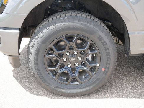New 2026 Ford F150 XLT w/ Equipment Group 302A MID AWD/4WD image 8