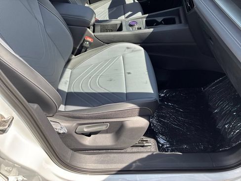 New 2026 Volkswagen Tiguan SE R-Line AWD/4WD image 31