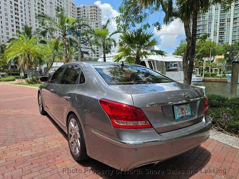 Used 2013 Hyundai Equus Signature RWD image 21