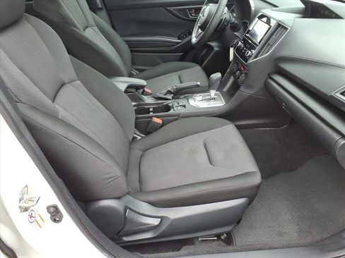 Used 2018 Subaru Impreza 2.0i Premium image 8