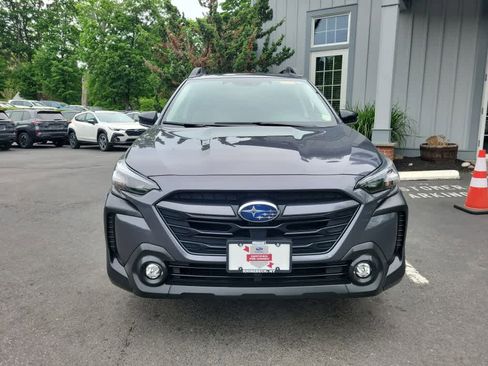 Used 2025 Subaru Outback Premium w/ Popular Package #1 AWD/4WD image 9