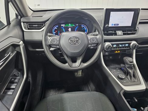 Used 2024 Toyota RAV4 XLE image 16