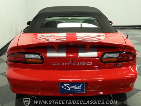 Used 2002 Chevrolet Camaro Z28 RWD image 9