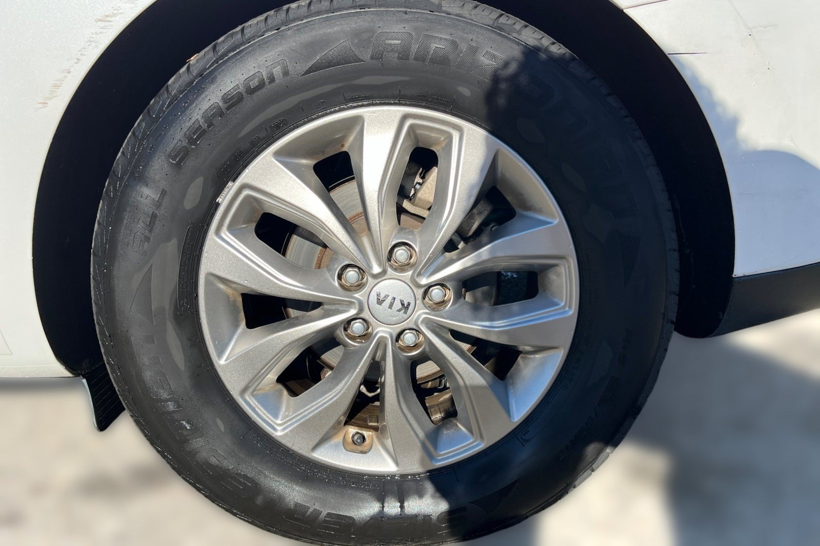 Used 2021 Kia Sedona LX FWD image 6