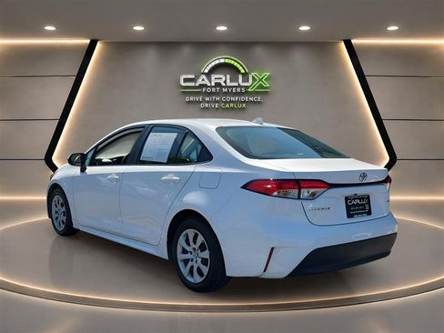 Used 2024 Toyota Corolla LE FWD image 4