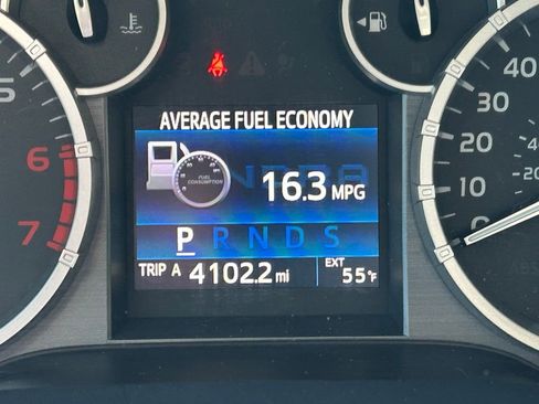 Used 2016 Toyota Tundra SR5 image 37