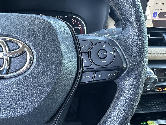 Certified 2024 Toyota RAV4 XLE FWD image 27