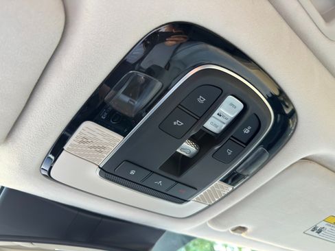 Used 2020 Hyundai Palisade Limited FWD image 32