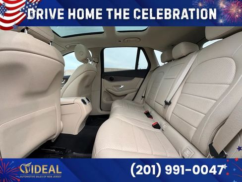 Used 2021 Mercedes-Benz GLC 300 4MATIC image 26