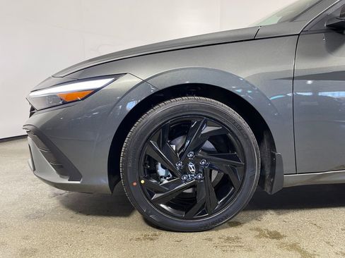 New 2026 Hyundai Elantra Sport image 11