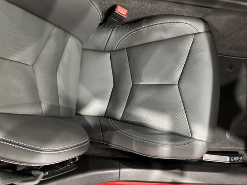 Used 2024 Chevrolet Corvette Stingray Preferred Cpe w/ Z51 Performance Package image 20