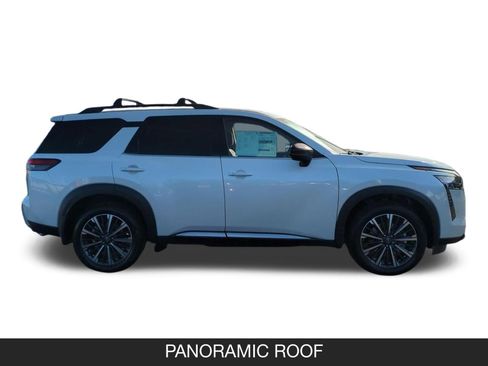 New 2026 Nissan Pathfinder Platinum image 6