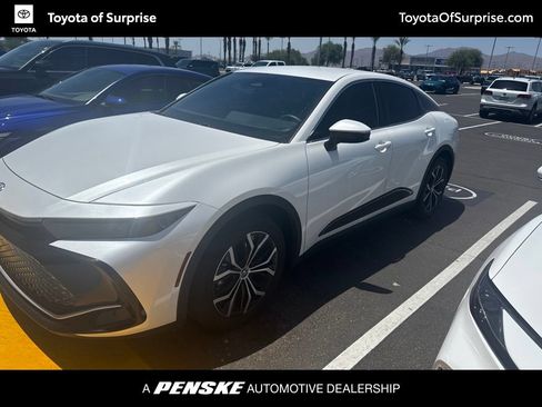 Used 2024 Toyota Crown w/ Carpet Mat Package (TMS) AWD/4WD image 1