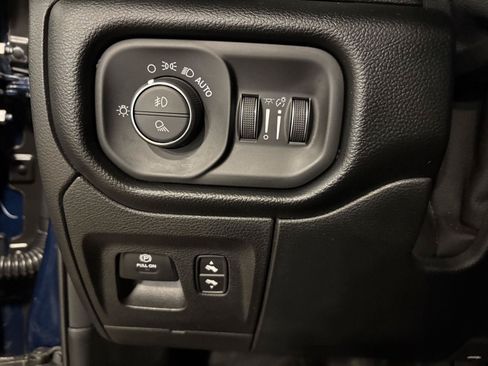 Used 2021 RAM 1500 Laramie w/ Sport Appearance Package AWD/4WD image 21