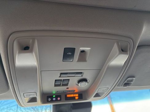 Used 2019 Cadillac Escalade Premium Luxury image 14