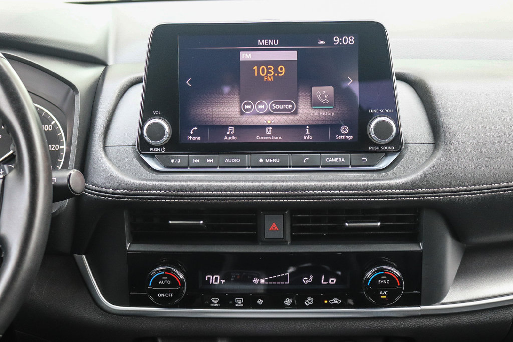 Used 2025 Nissan Rogue SV AWD/4WD image 13