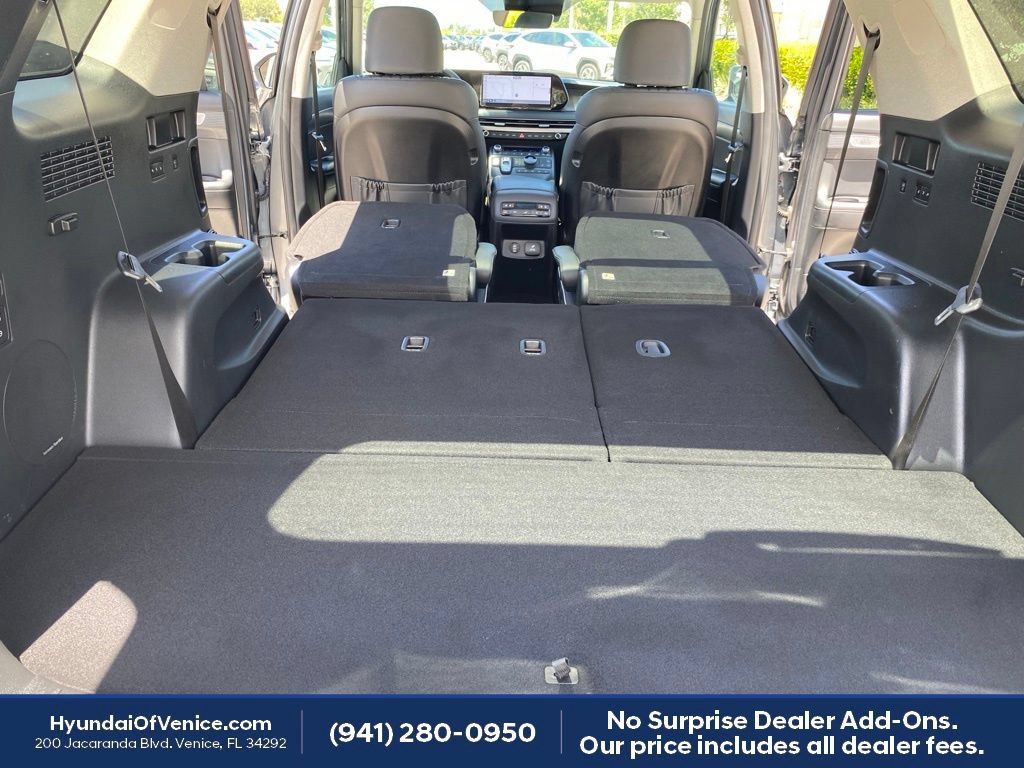 Certified 2024 Hyundai Palisade Limited FWD image 27
