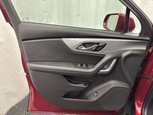 Used 2019 Chevrolet Blazer LT image 13