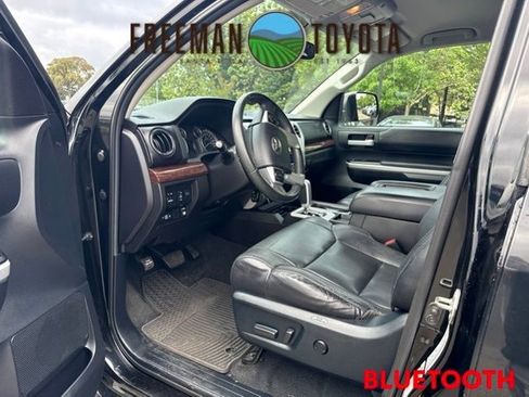 Used 2015 Toyota Tundra Limited w/ Limited Premium Package AWD/4WD image 7
