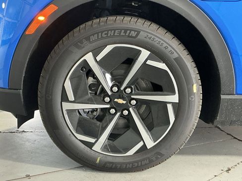 New 2026 Chevrolet Equinox EV LT image 20