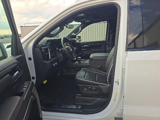 Used 2024 GMC Sierra 1500 AT4X AWD/4WD image 8