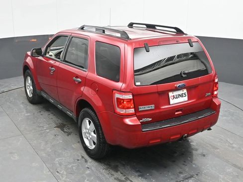 Used 2010 Ford Escape XLT image 30