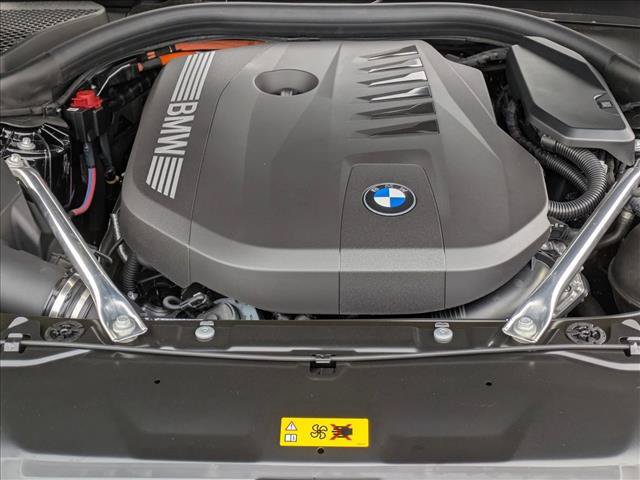 Used 2026 BMW 550e xDrive AWD/4WD image 18