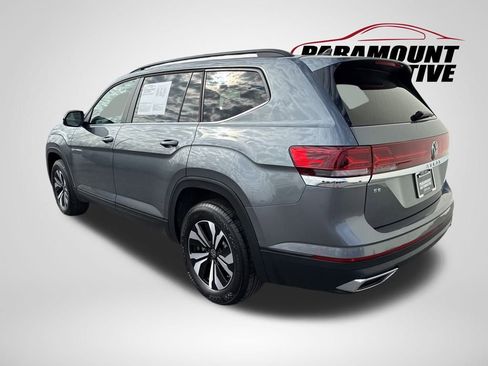 Certified 2024 Volkswagen Atlas SE image 5