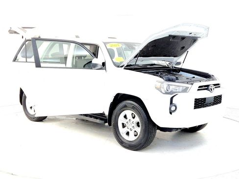 Used 2024 Toyota 4Runner SR5 image 9