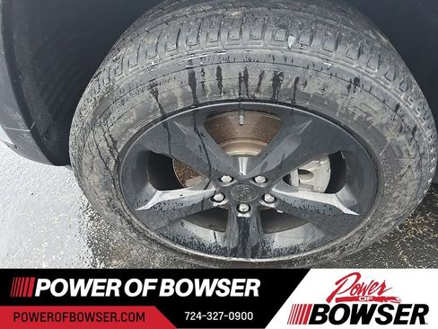 Used 2025 Jeep Grand Cherokee L Altitude image 13