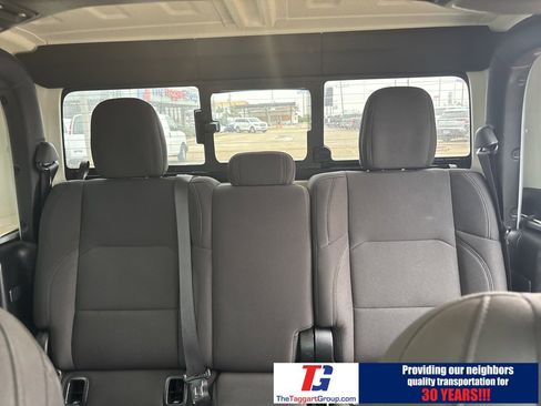 Used 2023 Jeep Gladiator Sport image 18