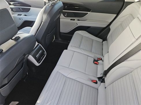 New 2026 Lincoln Nautilus Reserve image 28