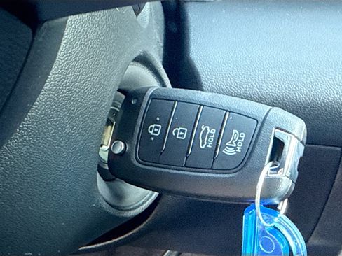 New 2026 Hyundai Elantra SE image 30