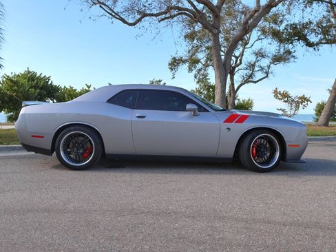 Used 2015 Dodge Challenger SRT Hellcat RWD image 52