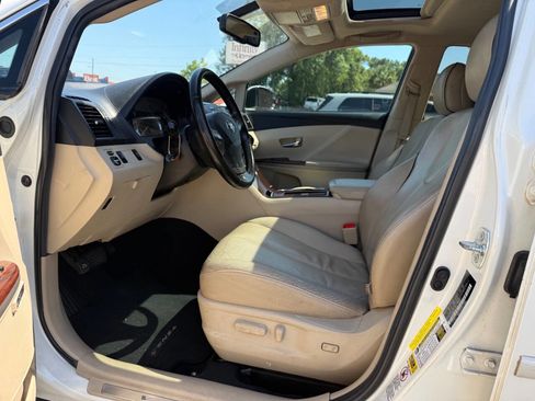Used 2011 Toyota Venza w/ Comfort Pkg FWD image 19
