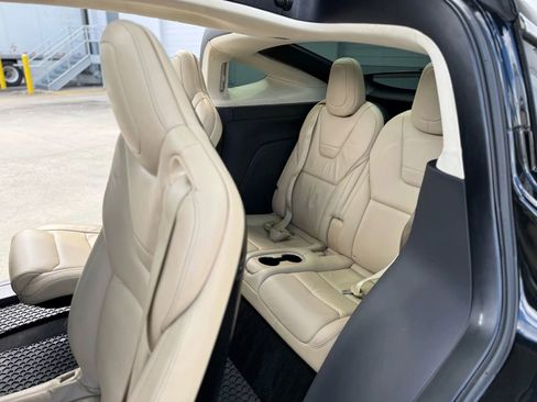 Used 2016 Tesla Model X 75D image 24