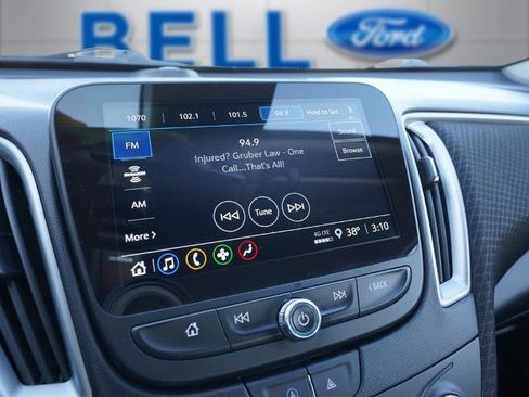 Used 2024 Chevrolet Malibu LT FWD image 12