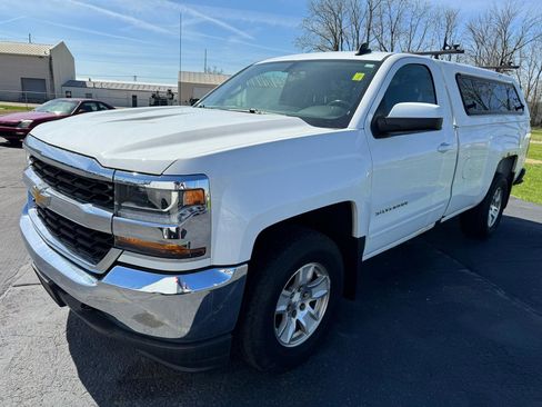 Used 2017 Chevrolet Silverado 1500 LT w/ Trailering Package image 2