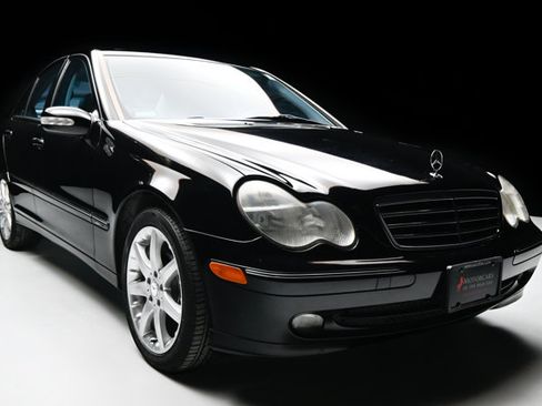 Used 2003 Mercedes-Benz C 230 Sedan image 26