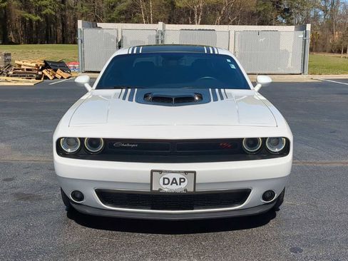 Used 2018 Dodge Challenger R/T image 3