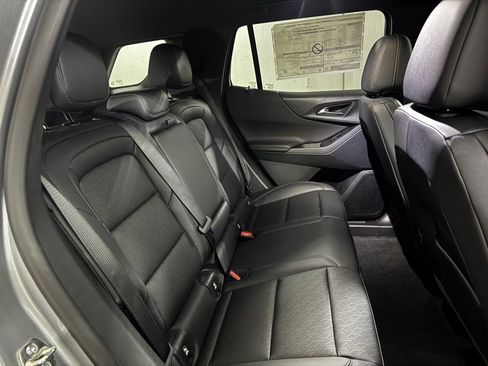 New 2026 Chevrolet Equinox LT w/ Convenience Package II image 68