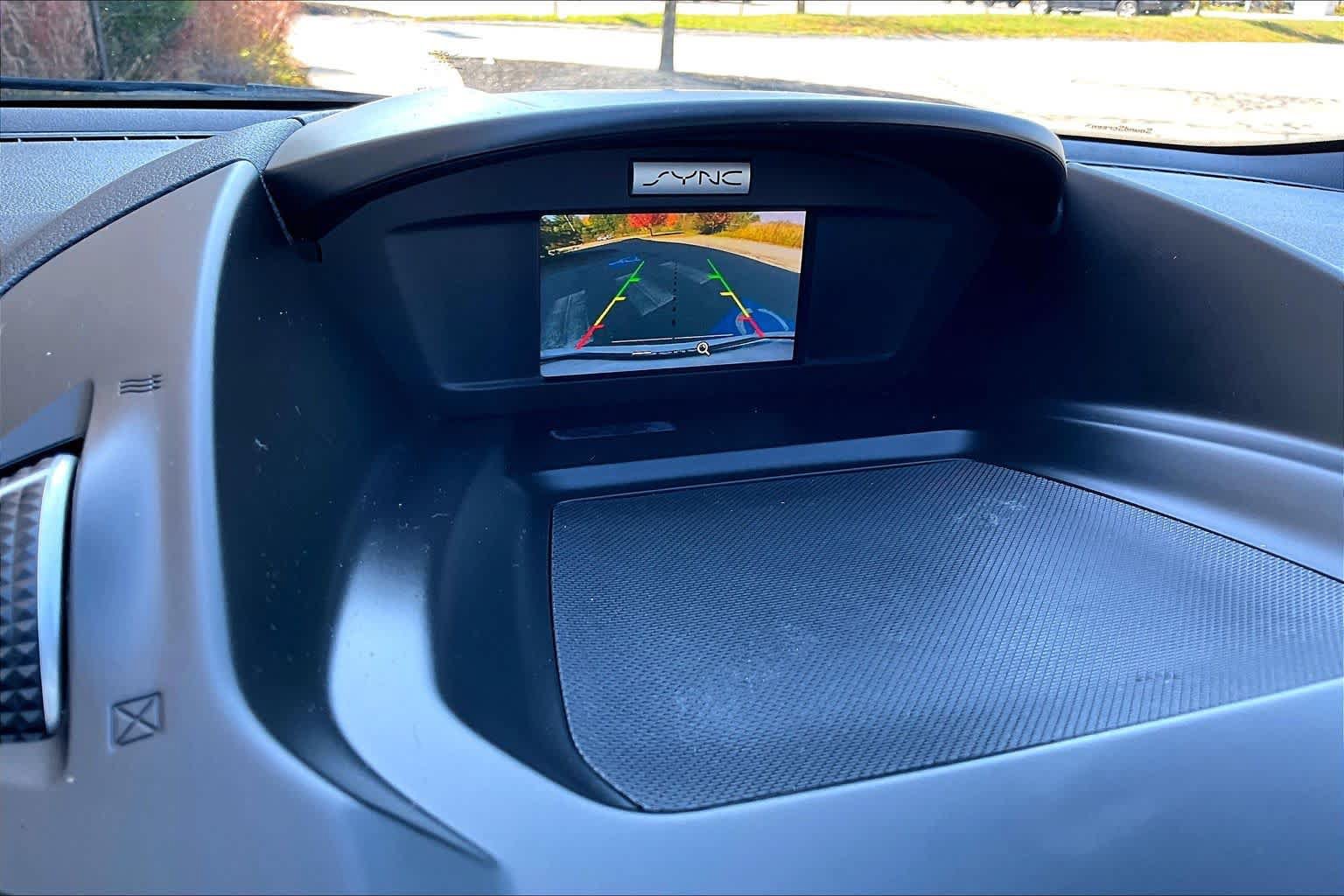 Used 2017 Ford Escape SE w/ SE Sport Appearance Package FWD image 29