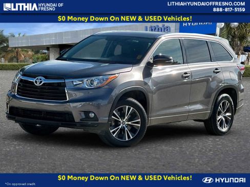 Used 2016 Toyota Highlander XLE image 1
