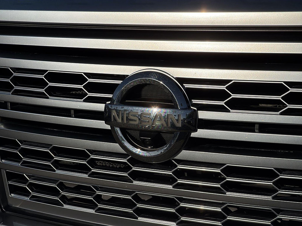 Used 2021 Nissan Titan Platinum Reserve w/ Moonroof Package AWD/4WD image 31