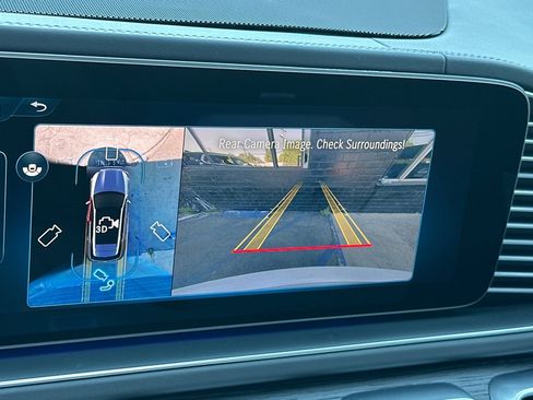 Used 2025 Mercedes-Benz GLE 53 AMG 4MATIC image 19