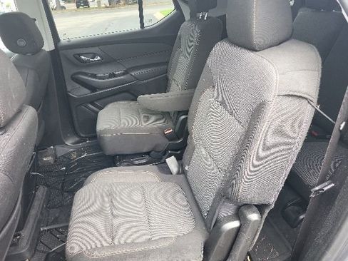 Used 2020 Chevrolet Traverse LT FWD image 6