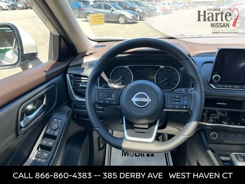 Used 2023 Nissan Rogue SV w/ SV Premium B Package AWD/4WD image 31